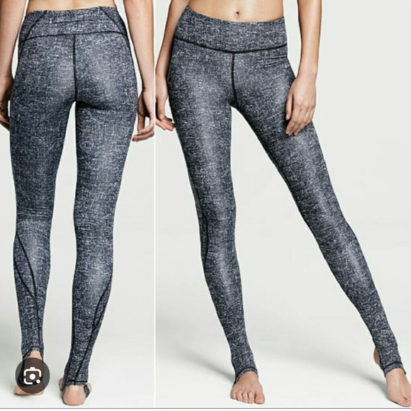 VICTORIA’S SECRET VSX SPORT BLUE KNOCKOUT STIRRUP TIGHT LEGGINGS - Picture 1 of 12